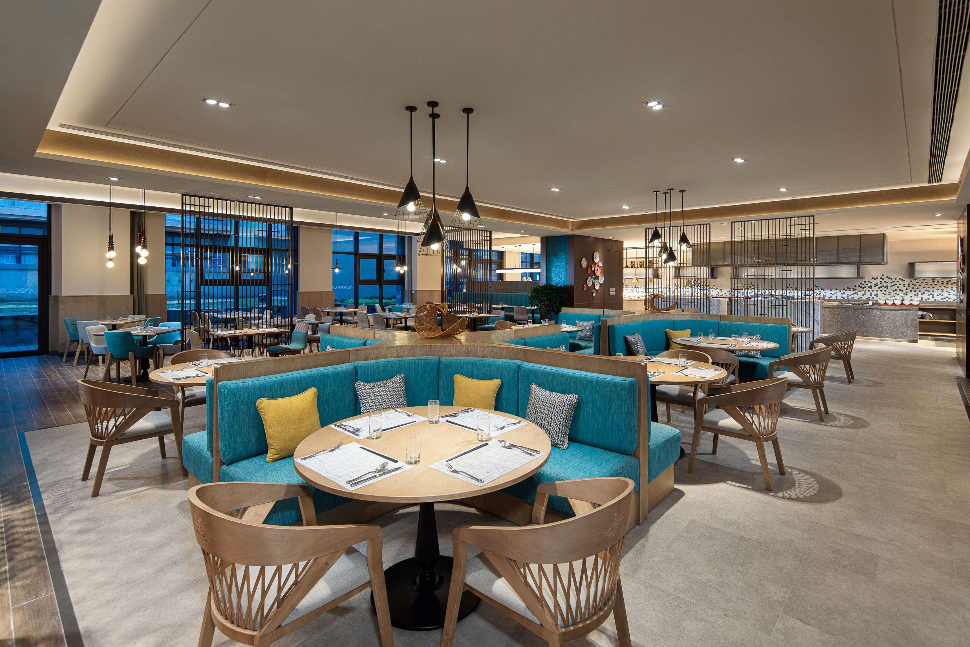 ฮิลตัน จิ้วจ่ายโกว รีสอร์ต Hotel Zhangzha Town ภายนอก รูปภาพ