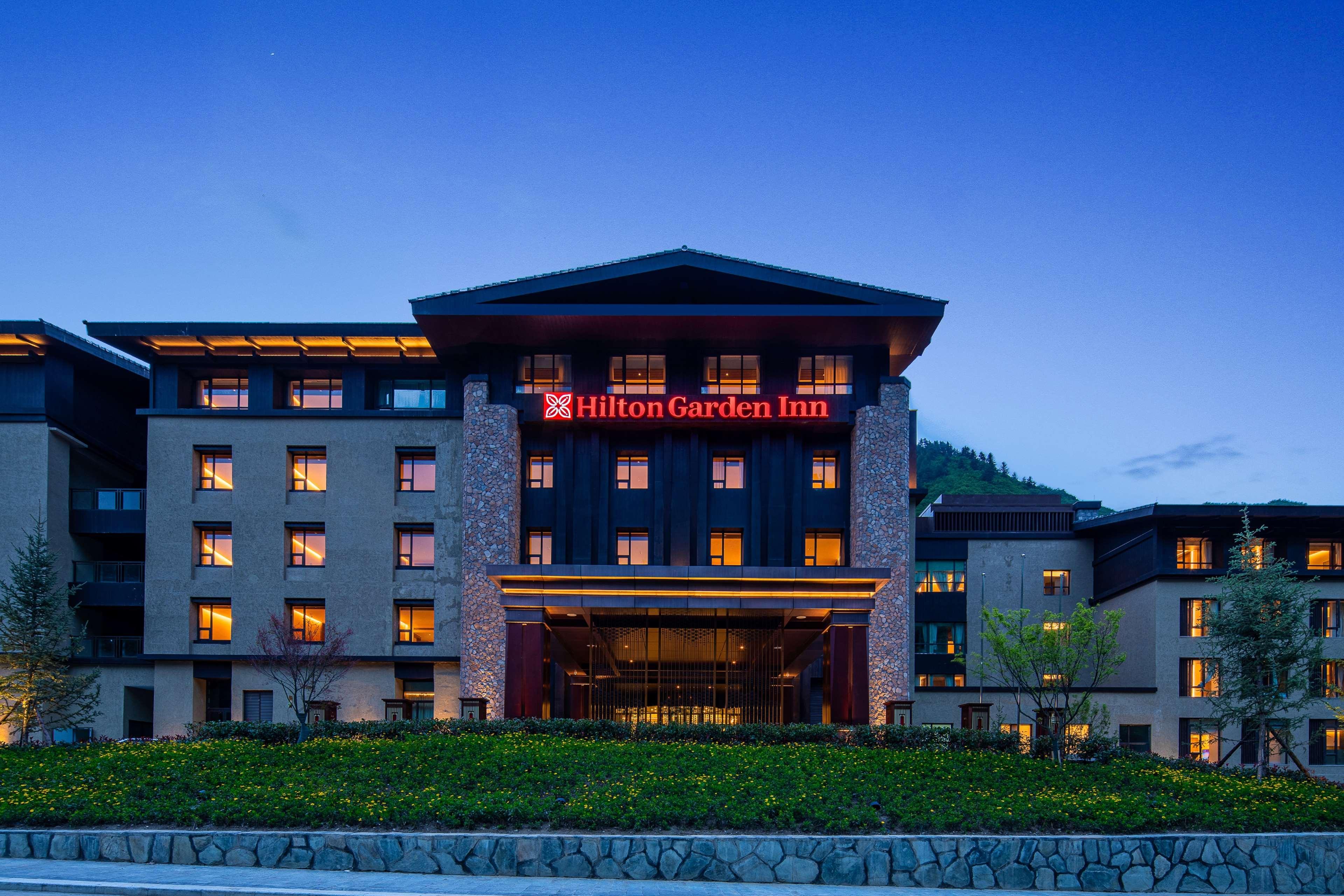 ฮิลตัน จิ้วจ่ายโกว รีสอร์ต Hotel Zhangzha Town ภายนอก รูปภาพ